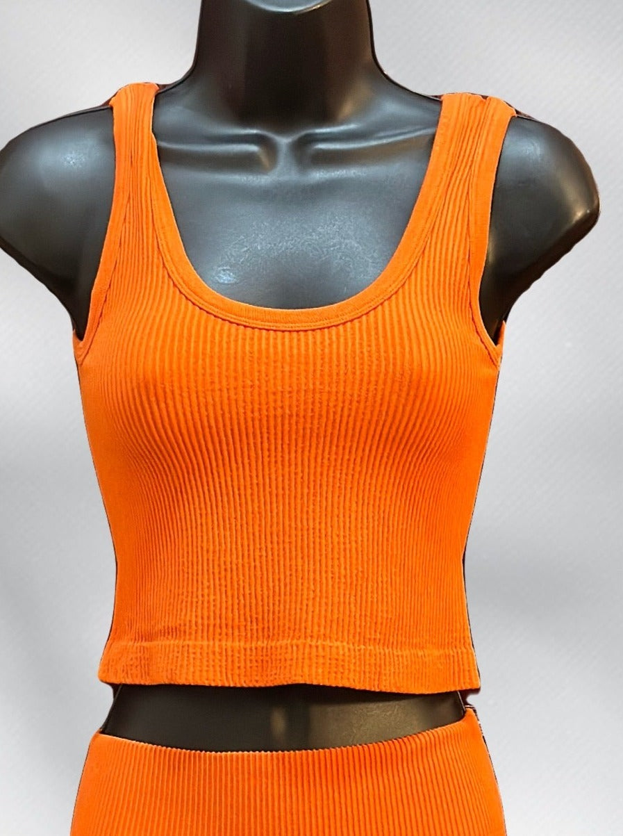 Ribbed Seamless Scoop Neck Tank Top